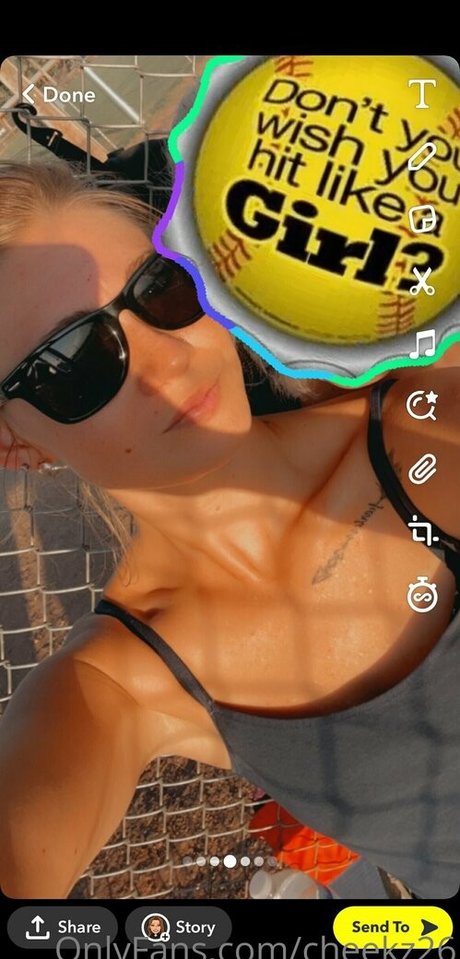 Nacktes geleaktes OnlyFans-Foto von Cheekz26
