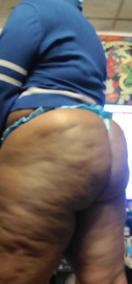 Nacktes geleaktes OnlyFans-Foto von Fatcakefilla
