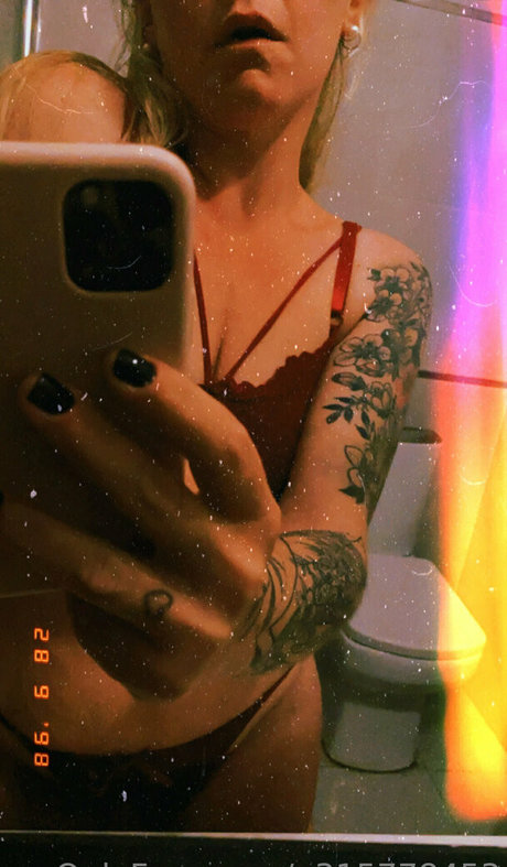 Nacktes geleaktes OnlyFans-Foto von Tripley