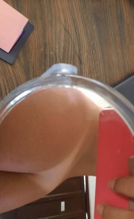 Nacktes geleaktes OnlyFans-Foto von Bimejia