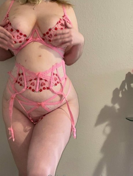 Nacktes geleaktes OnlyFans-Foto von Sprklejumpropequeen