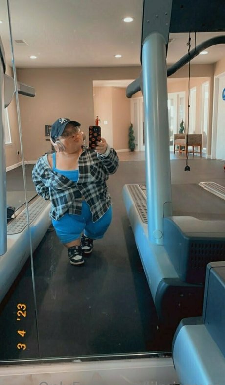 Nacktes geleaktes OnlyFans-Foto von Lilmissross