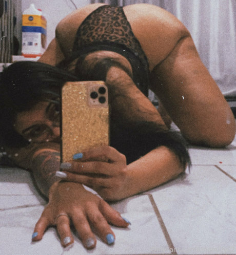 Unamilfy22