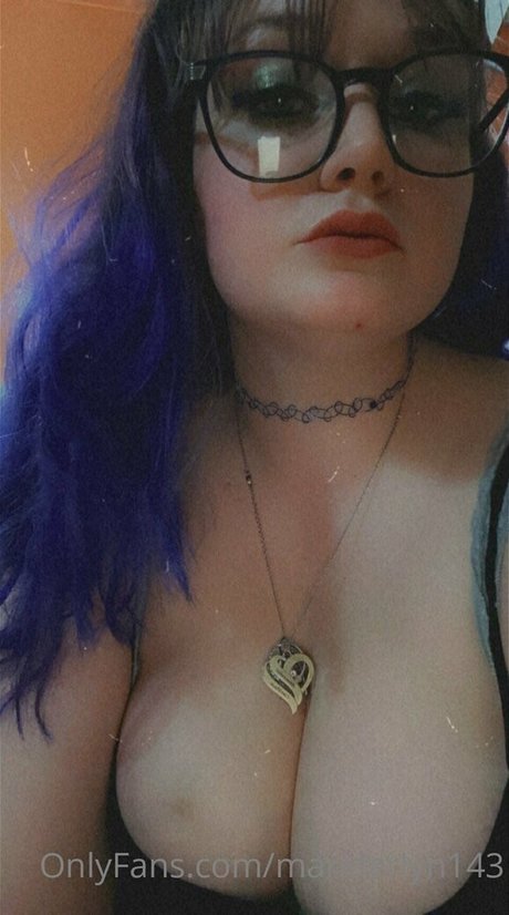 Nacktes geleaktes OnlyFans-Foto von Manderlyn143