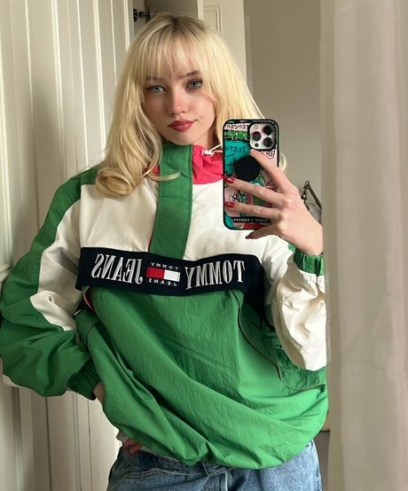 Nacktes geleaktes OnlyFans-Foto von Lola Clark