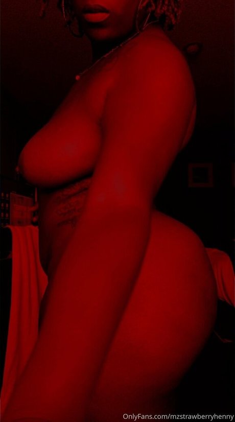 Mzstrawberryhenny