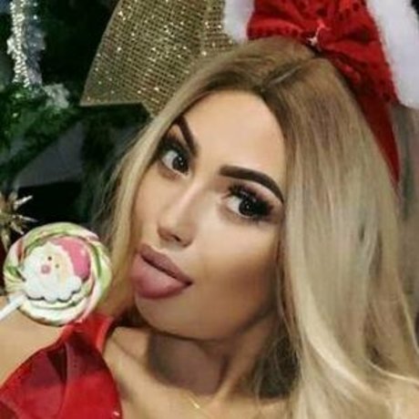 Nacktes geleaktes OnlyFans-Foto von Badm0mmy