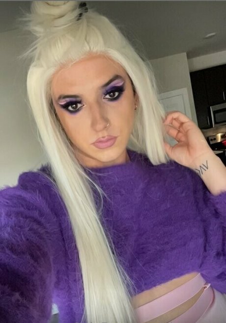 Nacktes geleaktes OnlyFans-Foto von Cloexrain