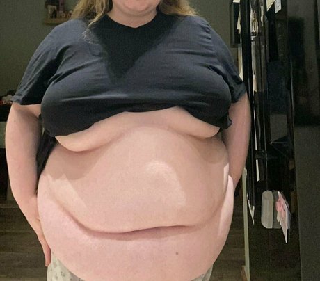 Growingpiggy1305
