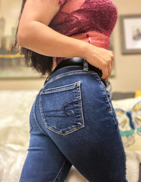 Nacktes geleaktes OnlyFans-Foto von Bitesizedmeg