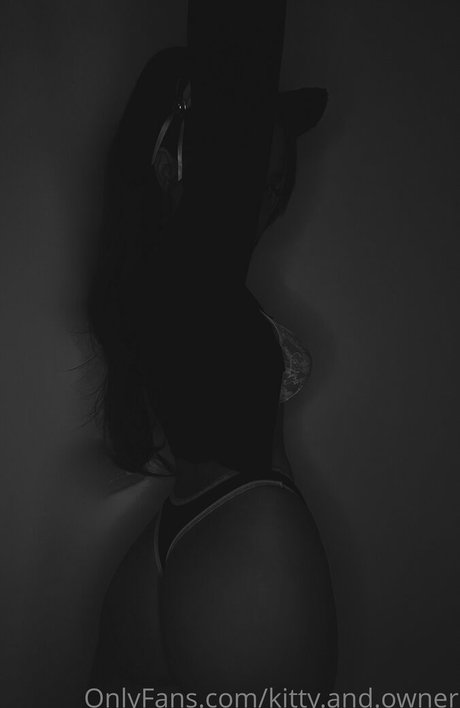 Nacktes geleaktes OnlyFans-Foto von Kittyandowner
