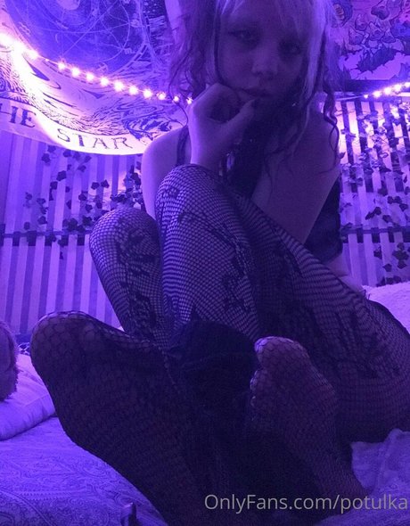 Nacktes geleaktes OnlyFans-Foto von Potulka