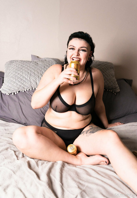 Nacktes geleaktes OnlyFans-Foto von Stltrashcanfree