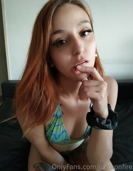 Nacktes geleaktes OnlyFans-Foto von Jujitaonfire