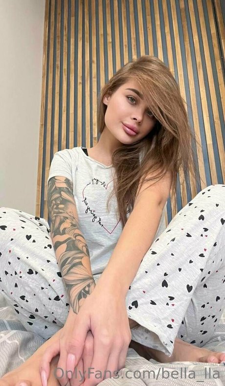 Nacktes geleaktes OnlyFans-Foto von Bellalla