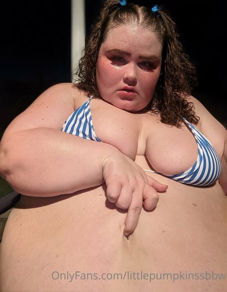 Nacktes geleaktes OnlyFans-Foto von Littlepumpkinssbbw
