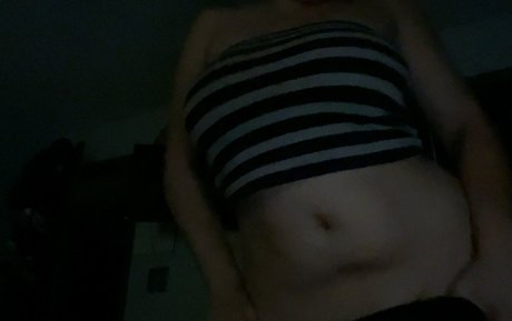 Nacktes geleaktes OnlyFans-Foto von Vidageuse