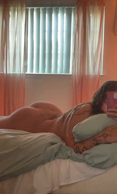 Nacktes geleaktes OnlyFans-Foto von Bbydols