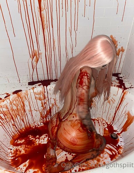 Nacktes geleaktes OnlyFans-Foto von Gothspiiit