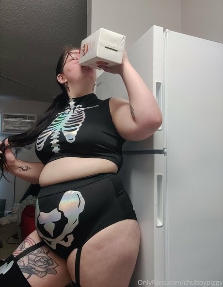 Nacktes geleaktes OnlyFans-Foto von Chubbypiggy