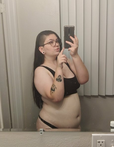 Nacktes geleaktes OnlyFans-Foto von Chubbypiggy