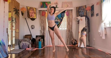 Annalicia_arts