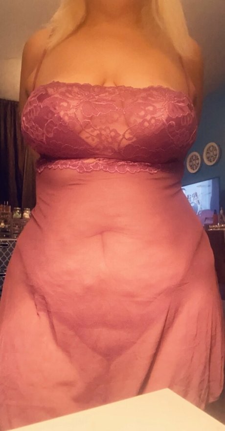 Nacktes geleaktes OnlyFans-Foto von Jennafoxxbbw
