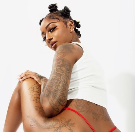 Nacktes geleaktes OnlyFans-Foto von Zaria Linton