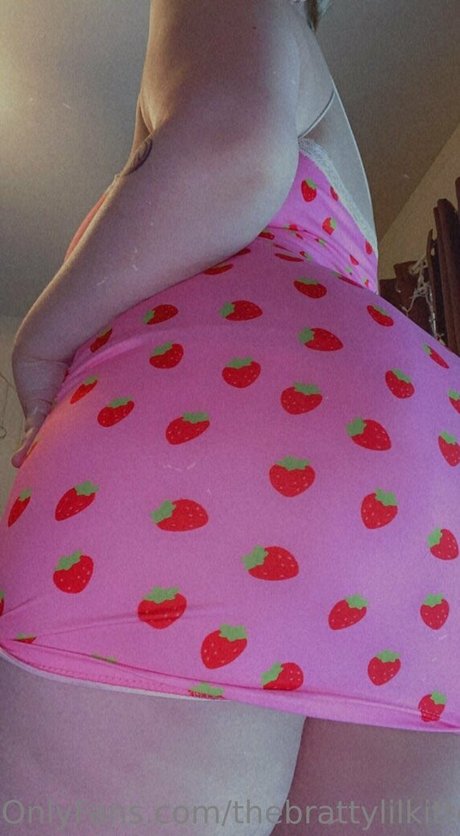 Nacktes geleaktes OnlyFans-Foto von Thebrattylilkitten