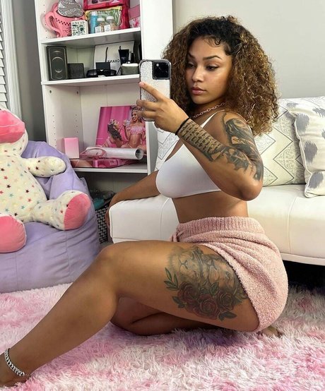 Nacktes geleaktes OnlyFans-Foto von Dej Mercedoz