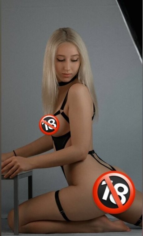 Nacktes geleaktes OnlyFans-Foto von Denyandelly