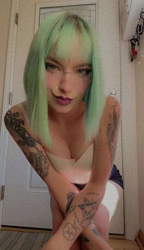 Nacktes geleaktes OnlyFans-Foto von Violetscabaret