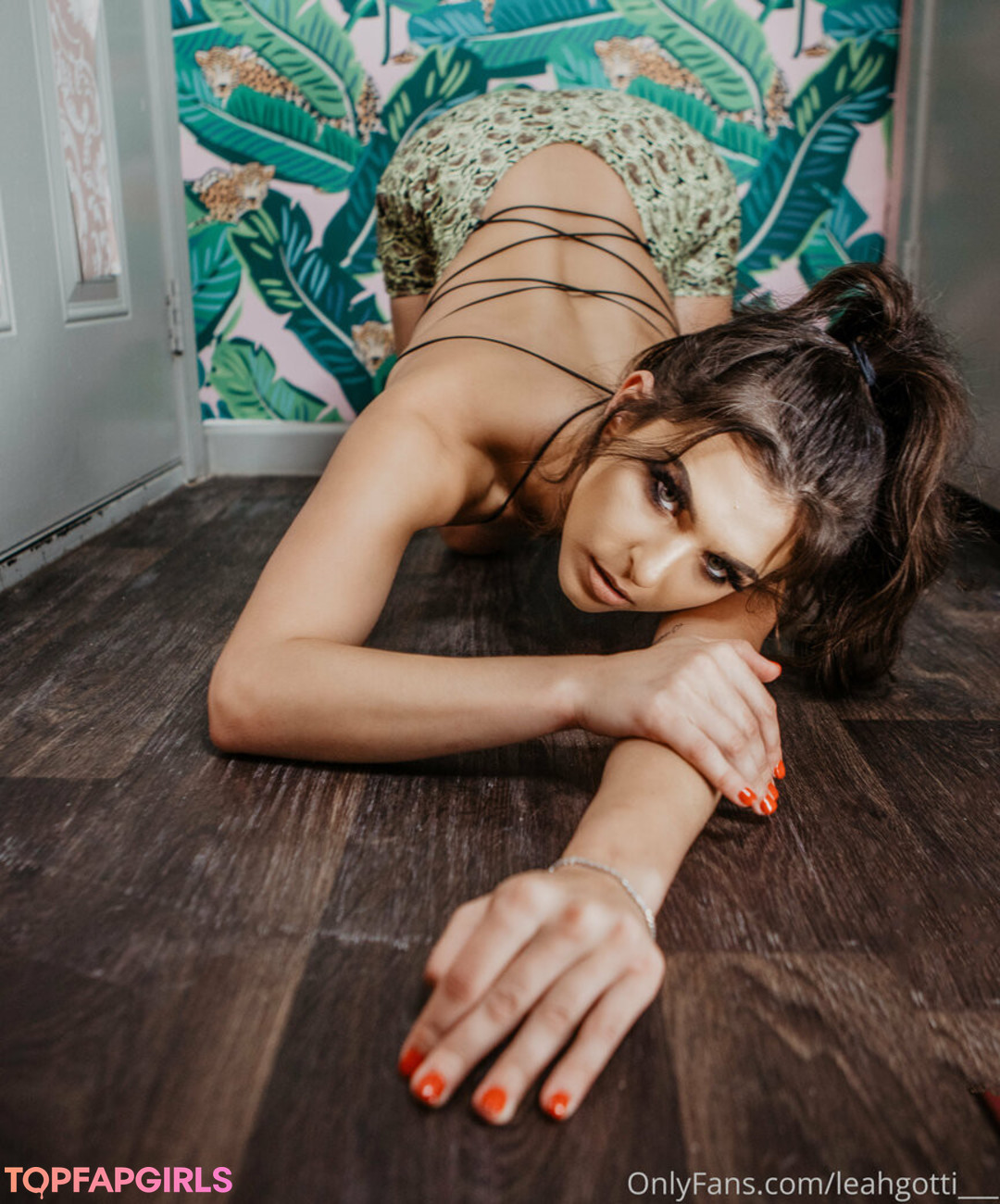 Nacktes geleaktes OnlyFans-Foto von Leah Gotti #1524