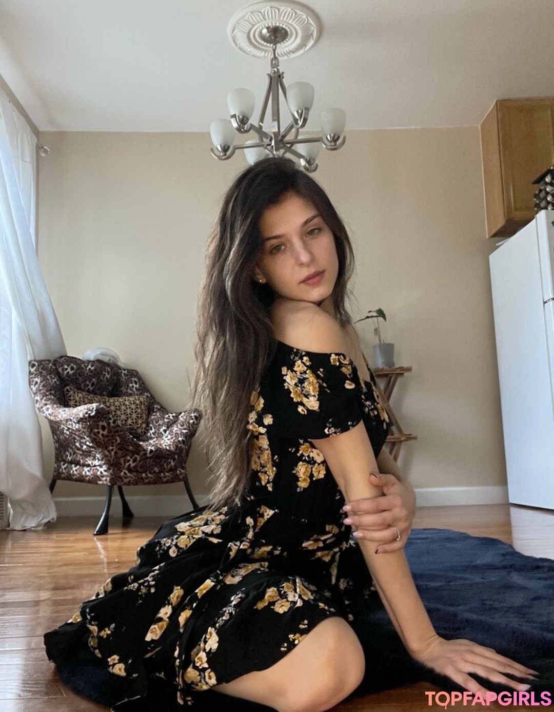 Nacktes geleaktes OnlyFans-Foto von Leah Gotti #1960