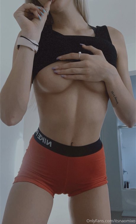 Nacktes geleaktes OnlyFans-Foto von Naomi Taylor