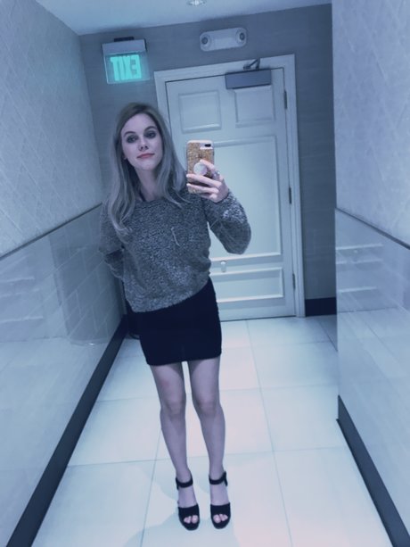 Nacktes geleaktes OnlyFans-Foto von Ora Young