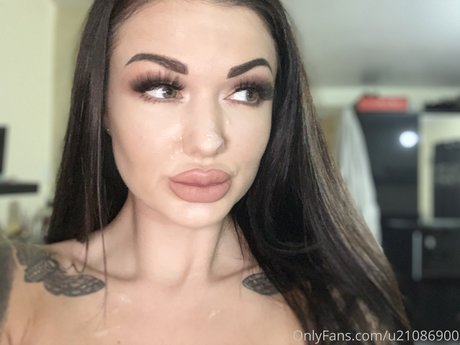 Nacktes geleaktes OnlyFans-Foto von Stephanie Anne