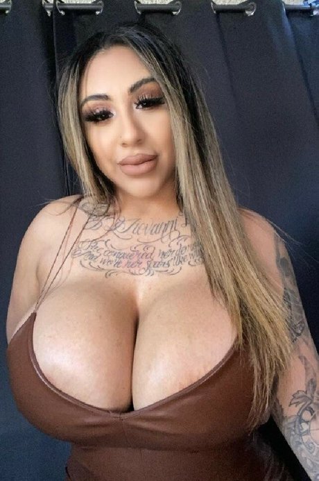 Nacktes geleaktes OnlyFans-Foto von Missdaisyp
