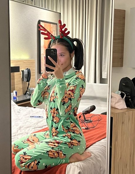 Nacktes geleaktes OnlyFans-Foto von Siaasmr