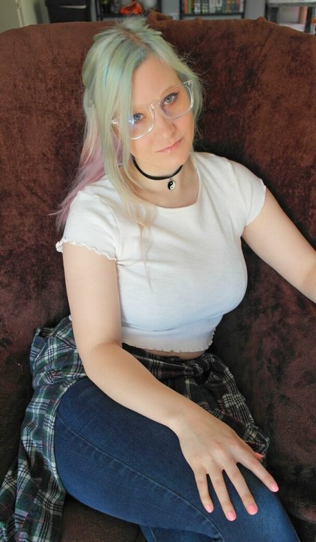 Nacktes geleaktes OnlyFans-Foto von Sarahsuniversefree