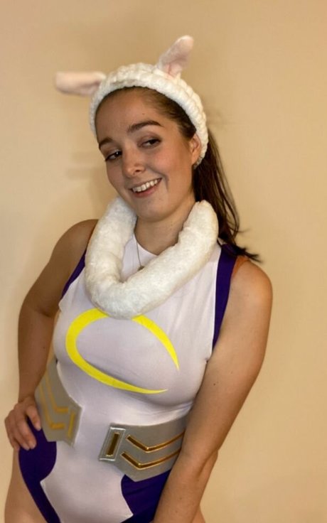 Nacktes geleaktes OnlyFans-Foto von Morallygreyismyfavcolor