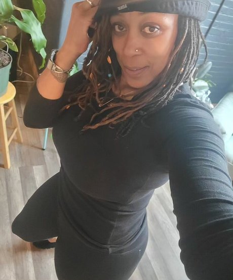 Nacktes geleaktes OnlyFans-Foto von Rhodablakey