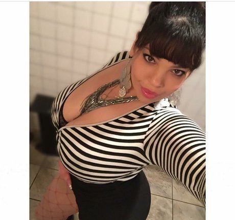 Nacktes geleaktes OnlyFans-Foto von Jessy Romann