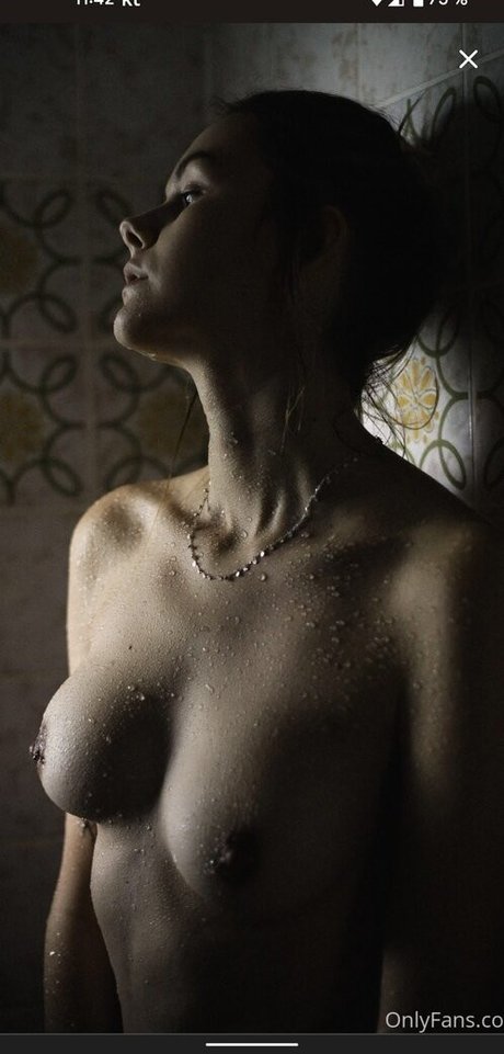Nacktes geleaktes OnlyFans-Foto von Maryzzle