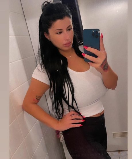 Nacktes geleaktes OnlyFans-Foto von Aldianna