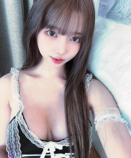 Nacktes geleaktes OnlyFans-Foto von Mina8017