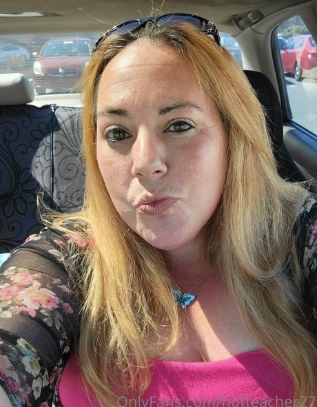 Hotteacher27