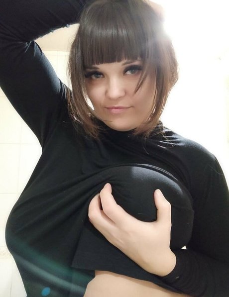 Nacktes geleaktes OnlyFans-Foto von Pearlblack