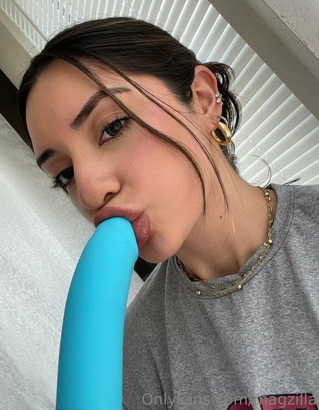 Nacktes geleaktes OnlyFans-Foto von Magzilla Magzillac