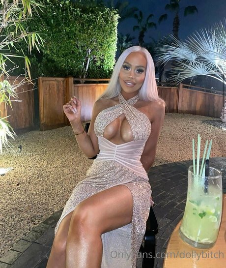 Nacktes geleaktes OnlyFans-Foto von Dollybitch